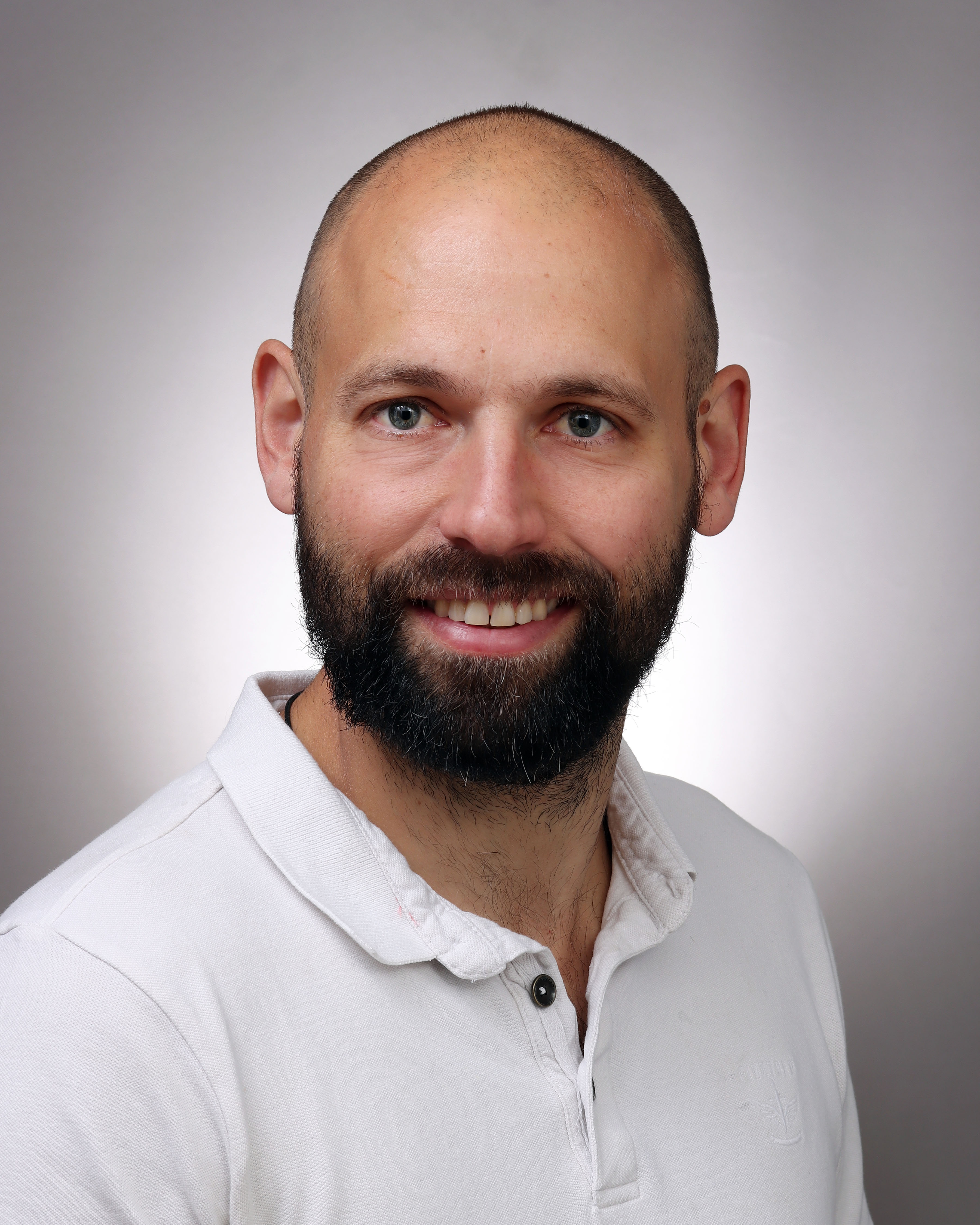 A photo of Alex Dow.